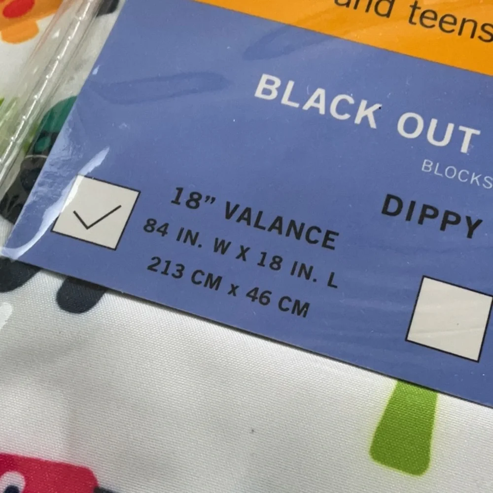🦖Eclipse Dippy Dinos window valance 84” by 18” long. New.